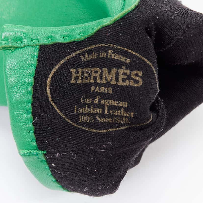 Hermès Pink Stud Gloves Green Leather Very good condition - Box View