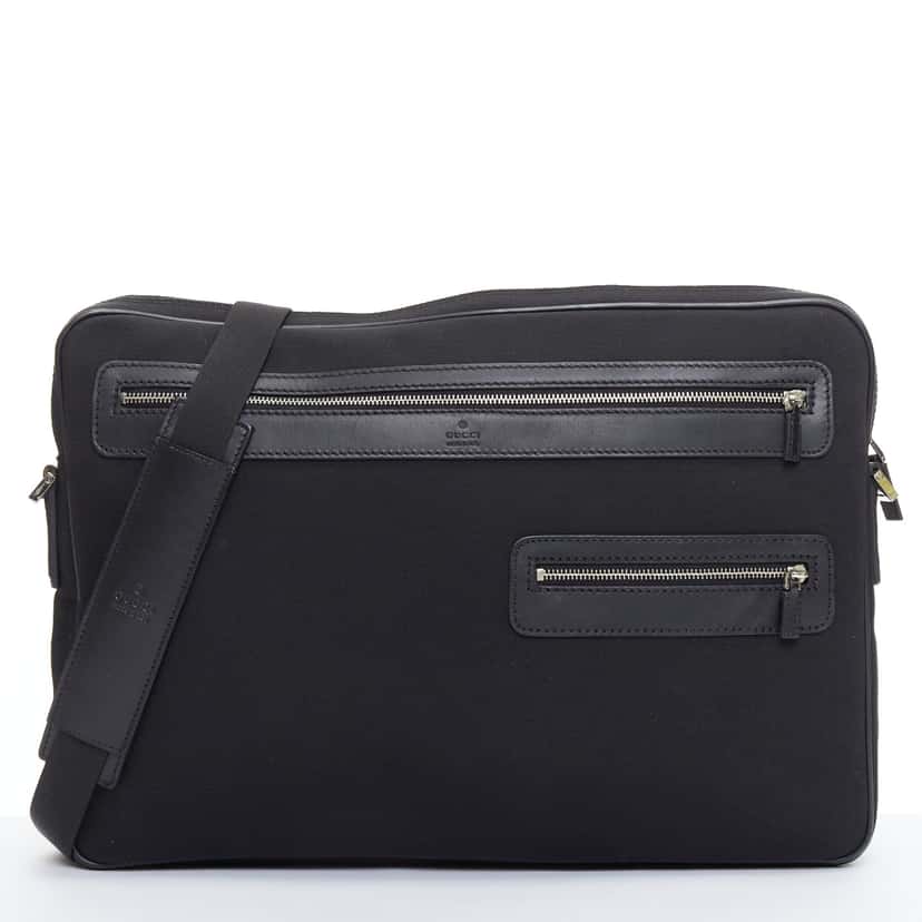 Gucci Pink Wraparound Clutch Black Very good condition - Front View