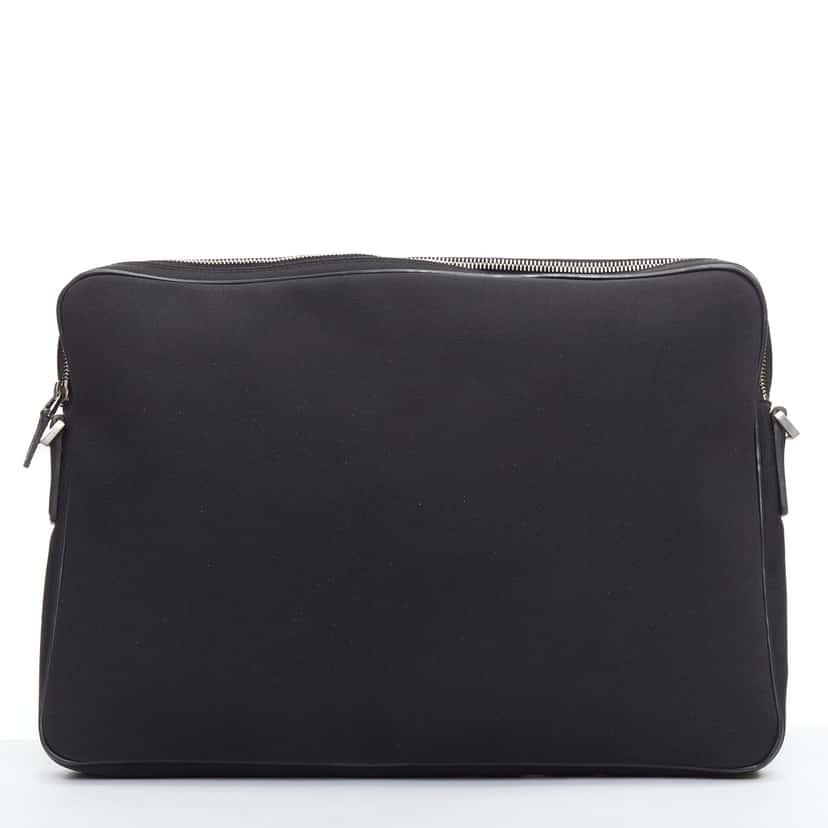 Gucci Pink Wraparound Clutch Black Very good condition - Model View