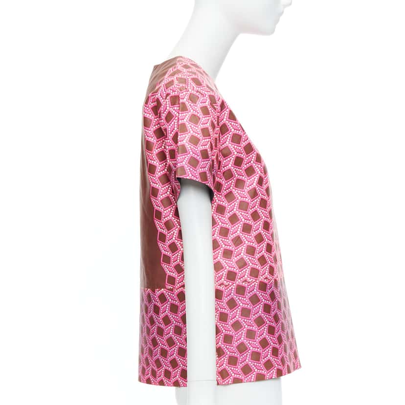 Louis Vuitton Lattice Leather Top Pink Leather Good condition - Model View