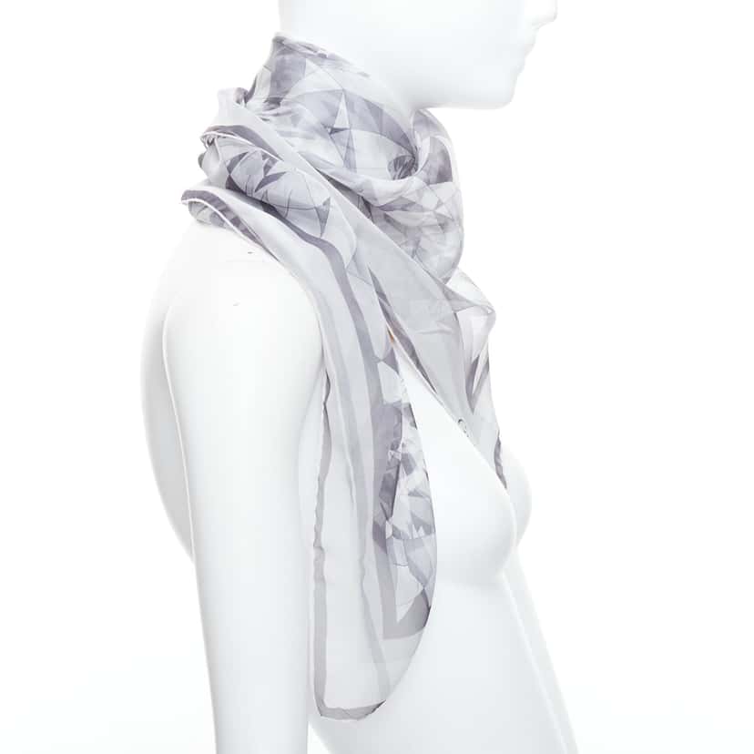 Cartier Diamond Cuts Scarf Grey Silk Never worn - Model View