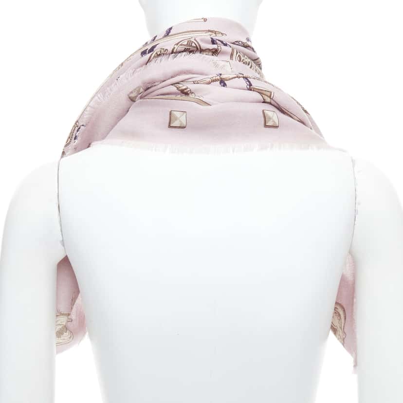 Hermès Keys Tassels Scarf Purple Cashmere Never worn - Box View