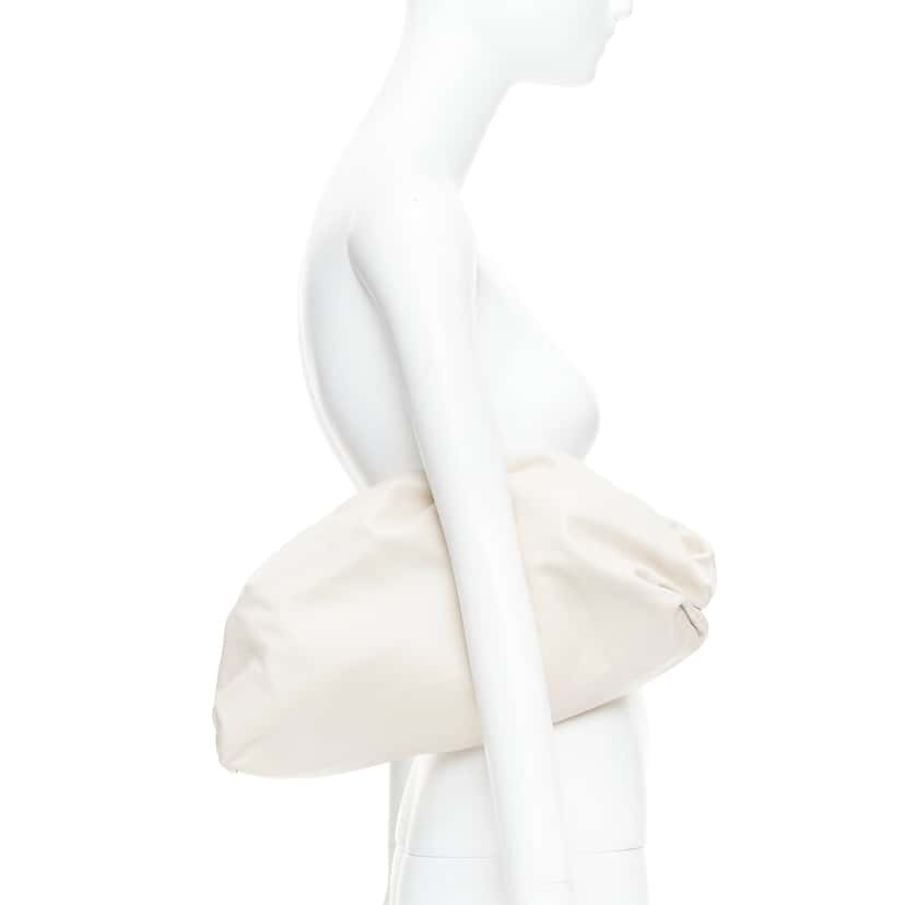 Bottega Veneta Pouch Ecru Leather Very good condition - Back View