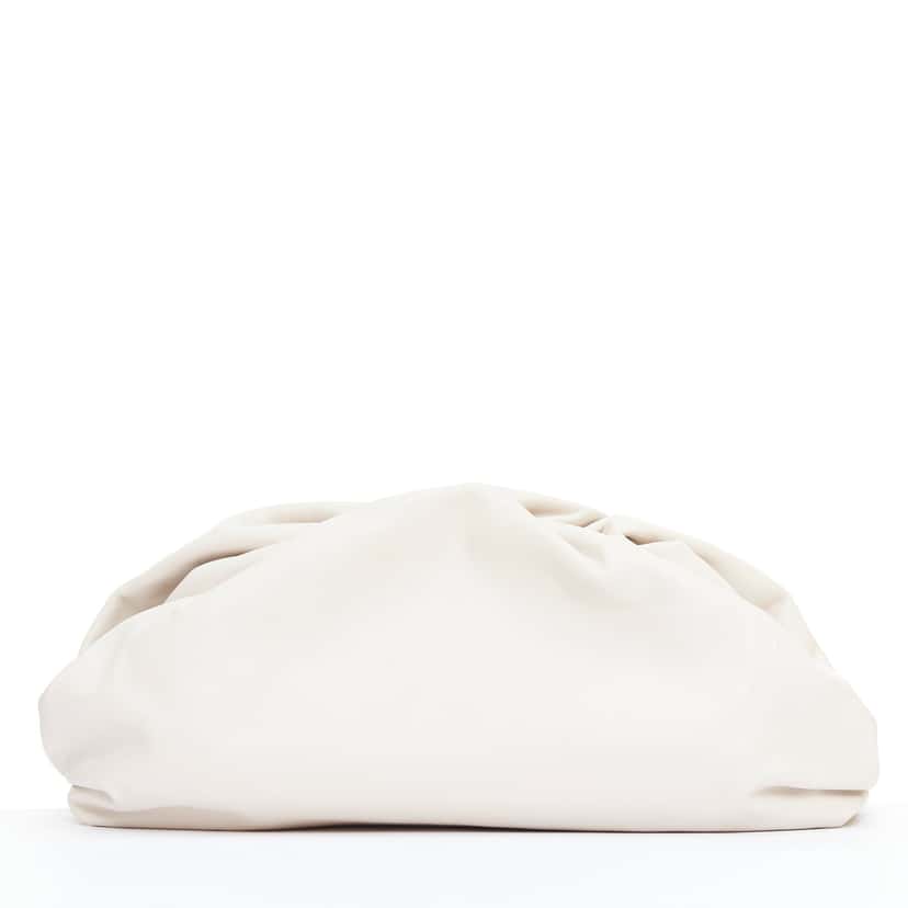 Bottega Veneta Pouch Ecru Leather Very good condition - Box View