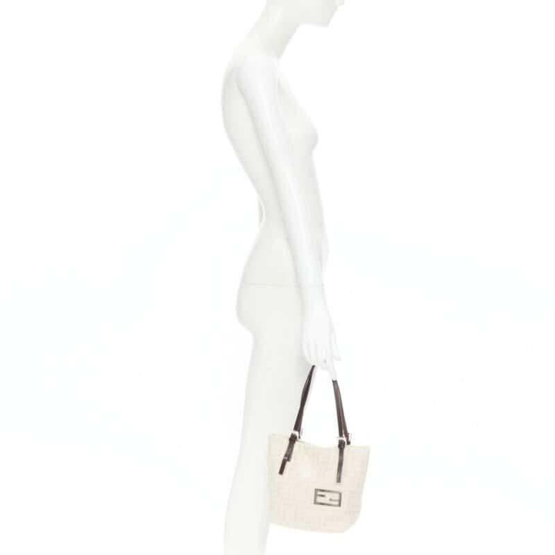 Fendi Latch Saddle Bag Beige Good condition - Back View