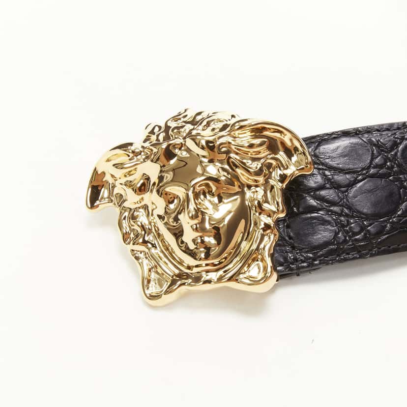 Versace Medusa Coin Black Belt Black Leather Never worn, with tag - Box View