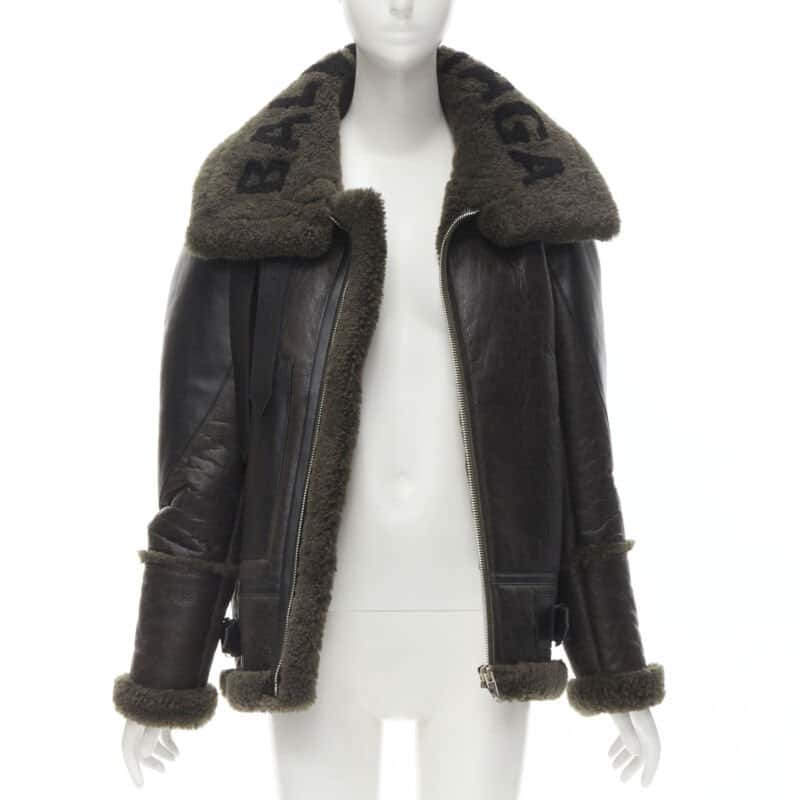 Balenciaga Le Bombardier Green Leather Never worn, with tag - Model View