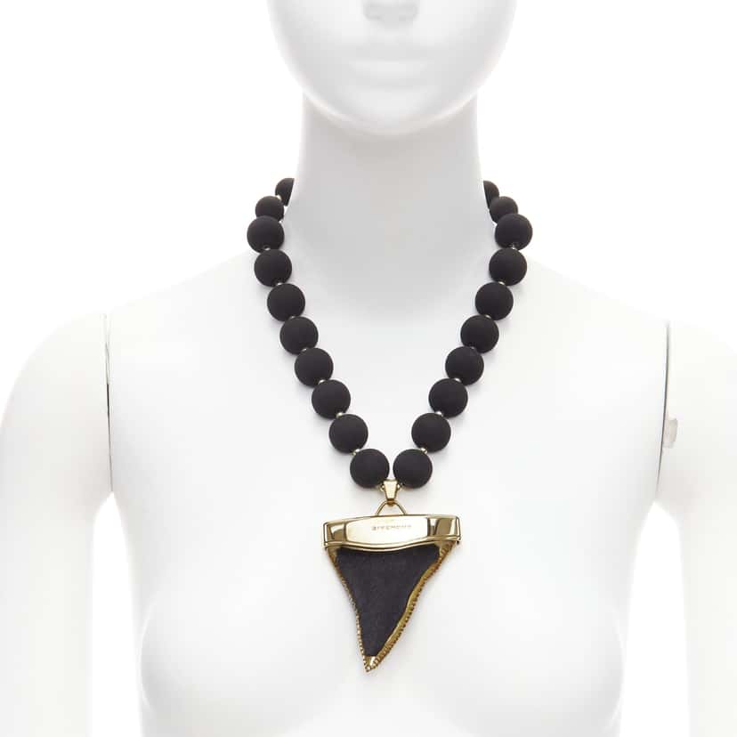 Givenchy Shark Tooth Necklace Gold Leather Very good condition - Front View