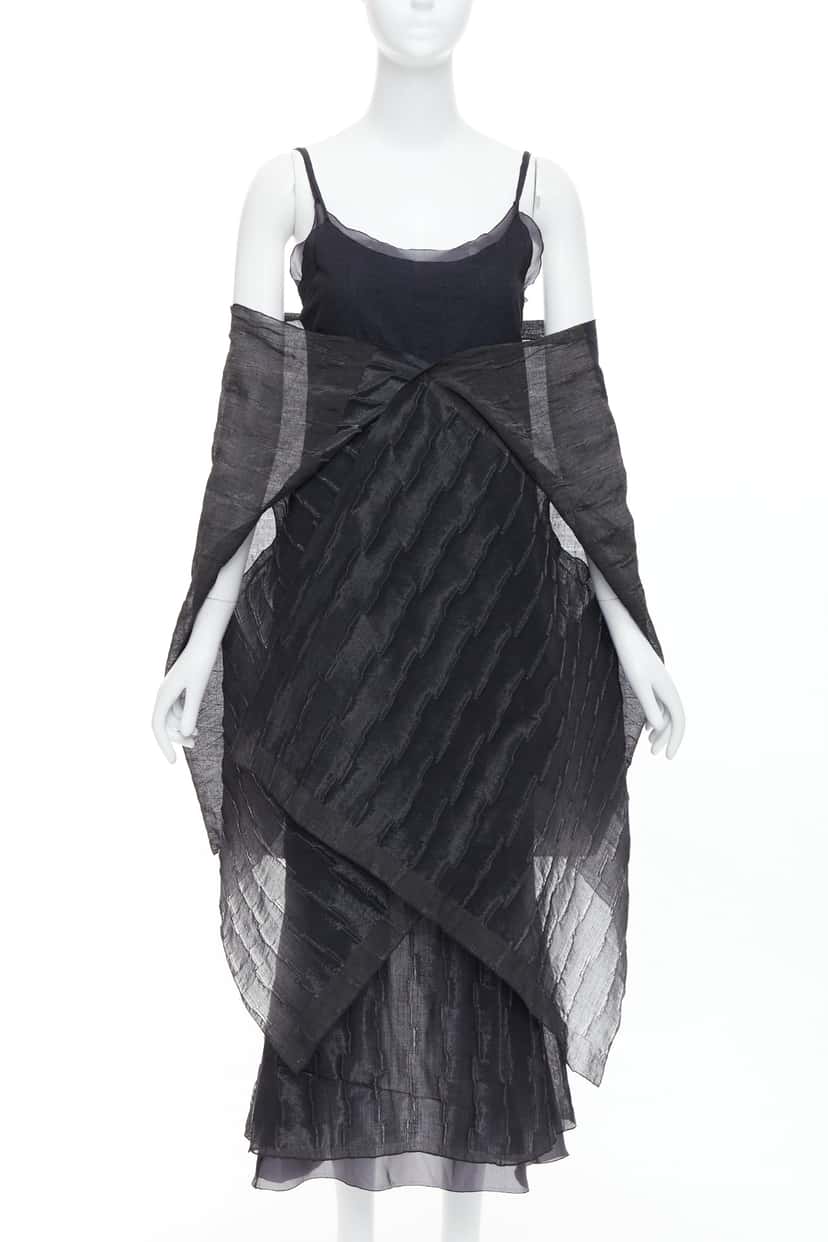 Romeo Gigli Crinkled Dress Shawl Black Wool Never worn - Front View