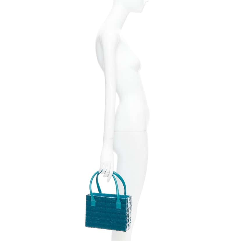 Chanel Puzzle Stitch Tote Blue Leather Good condition - Back View
