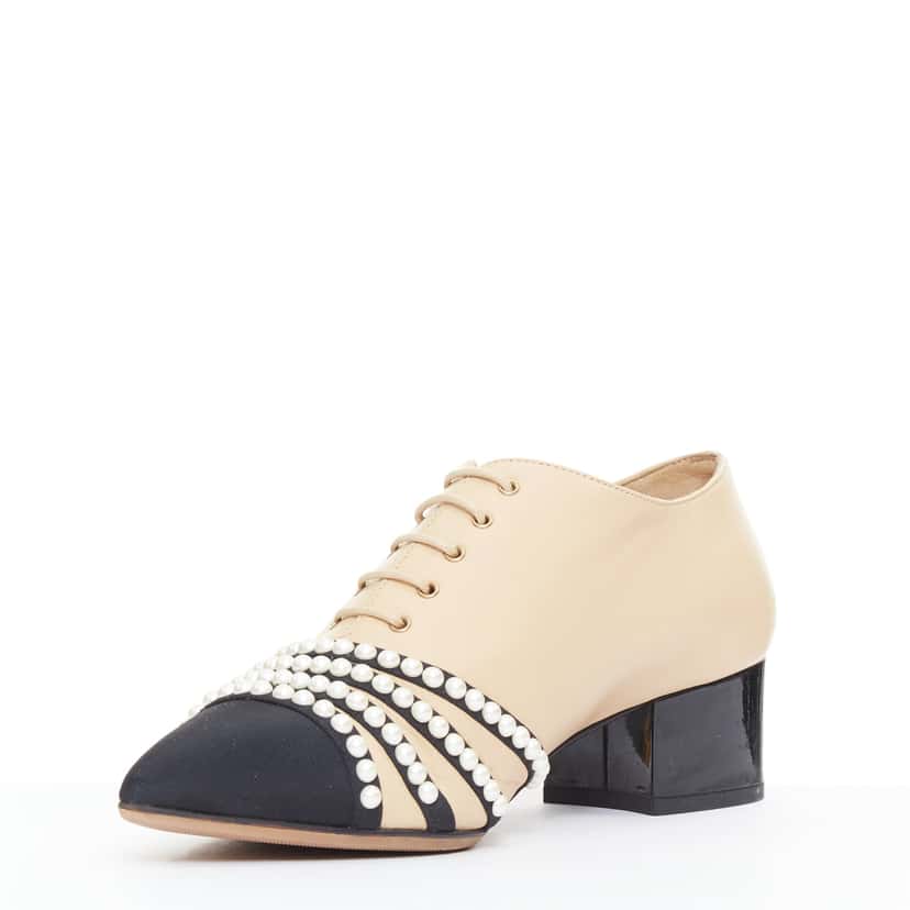 Chanel Pearl Cap Oxfords Beige Leather Fair condition - Inside View