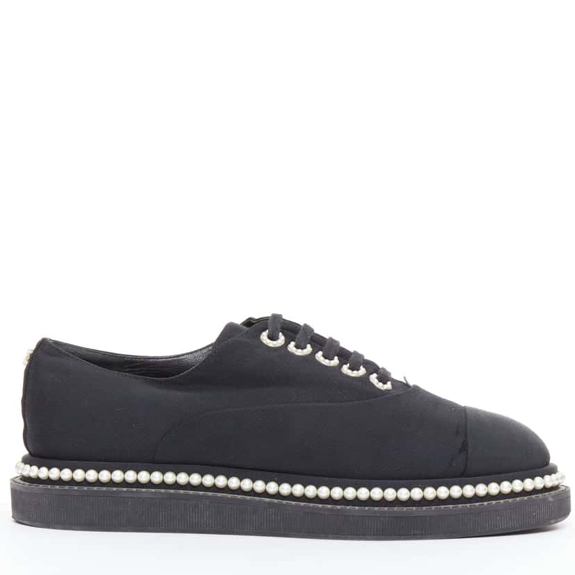 Chanel Pearl Lace Derbies Black Fair condition - Front View
