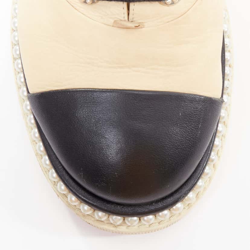 Chanel Leather Pearl Derbies Beige Leather Fair condition - Box View