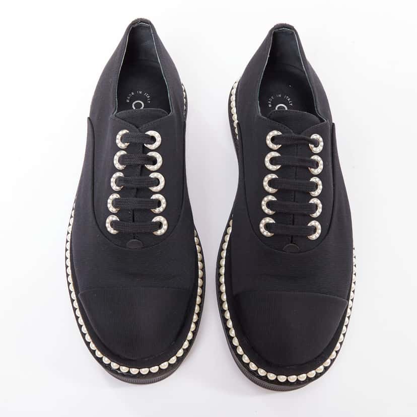 Chanel Pearl Trim Oxfords Black Very good condition - Inside View