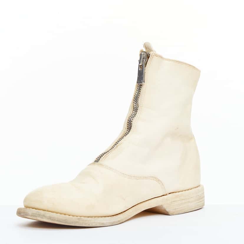 Guidi Wedge Round Toe Boots Ecru Leather Fair condition - Model View