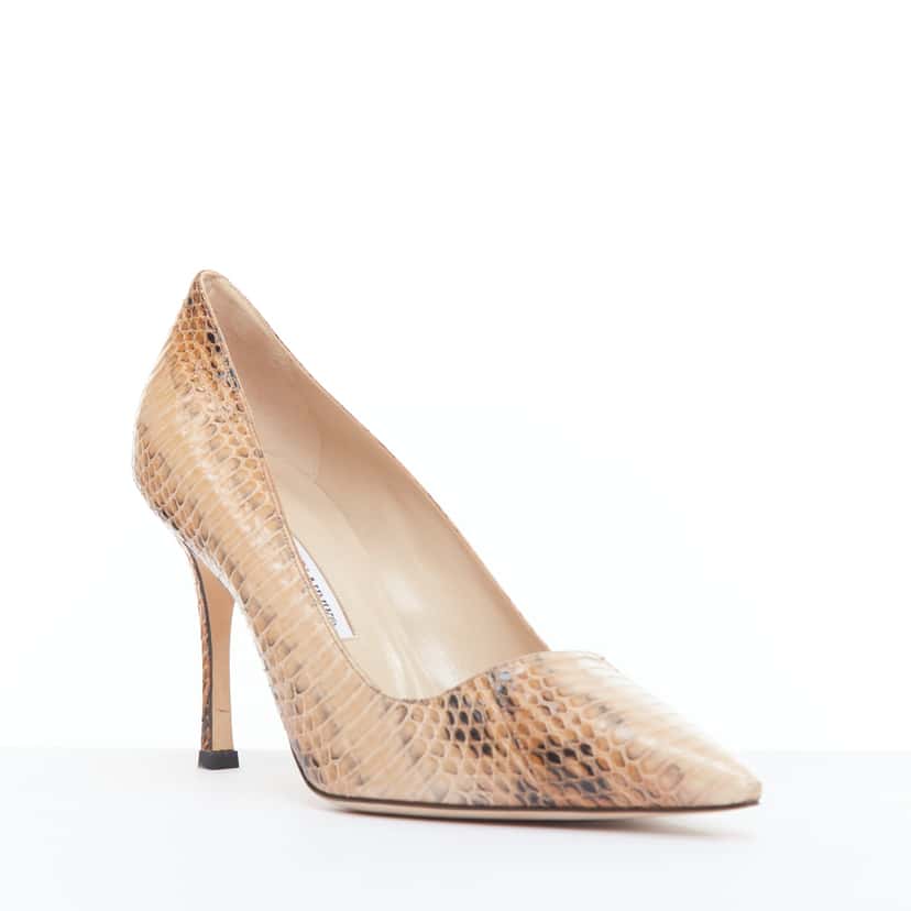 Manolo Blahnik Scaled Slim Pumps Beige Leather Never worn - Back View
