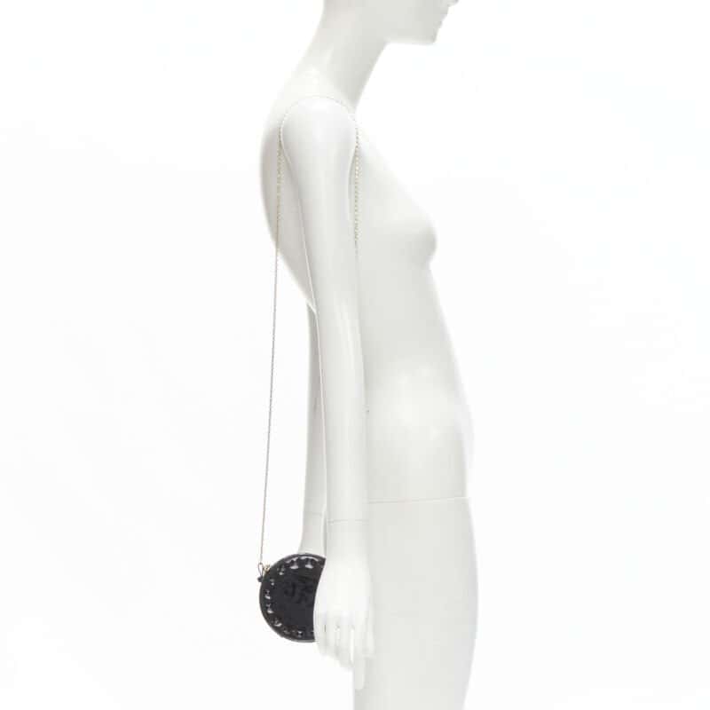 Valentino Garavani Spray Painted Box Bag Black Very good condition - Back View