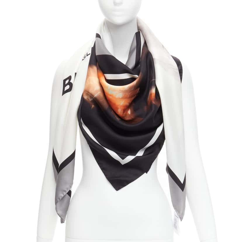 Burberry Unicorn Print Scarf MultiColor Silk Never worn, with tag - Front View