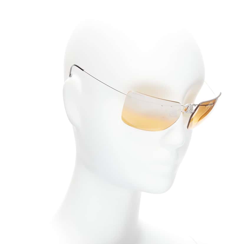 Chanel CC Cyber Sunglasses Yellow Metal Very good condition - Inside View