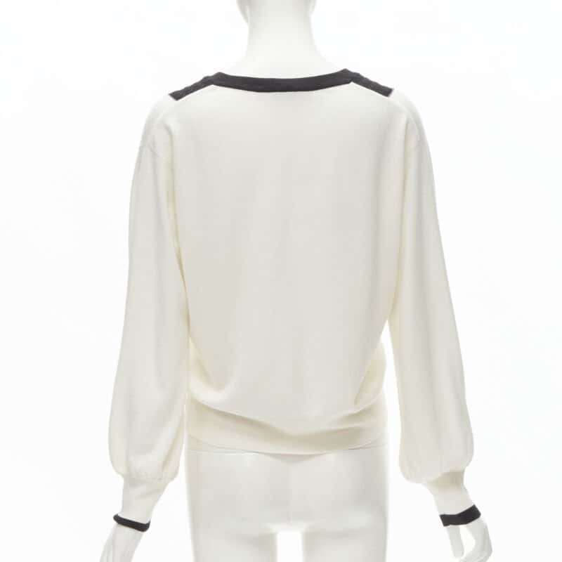 Chanel Chain Schoolgirl Sweater Beige Wool Very good condition - Box View