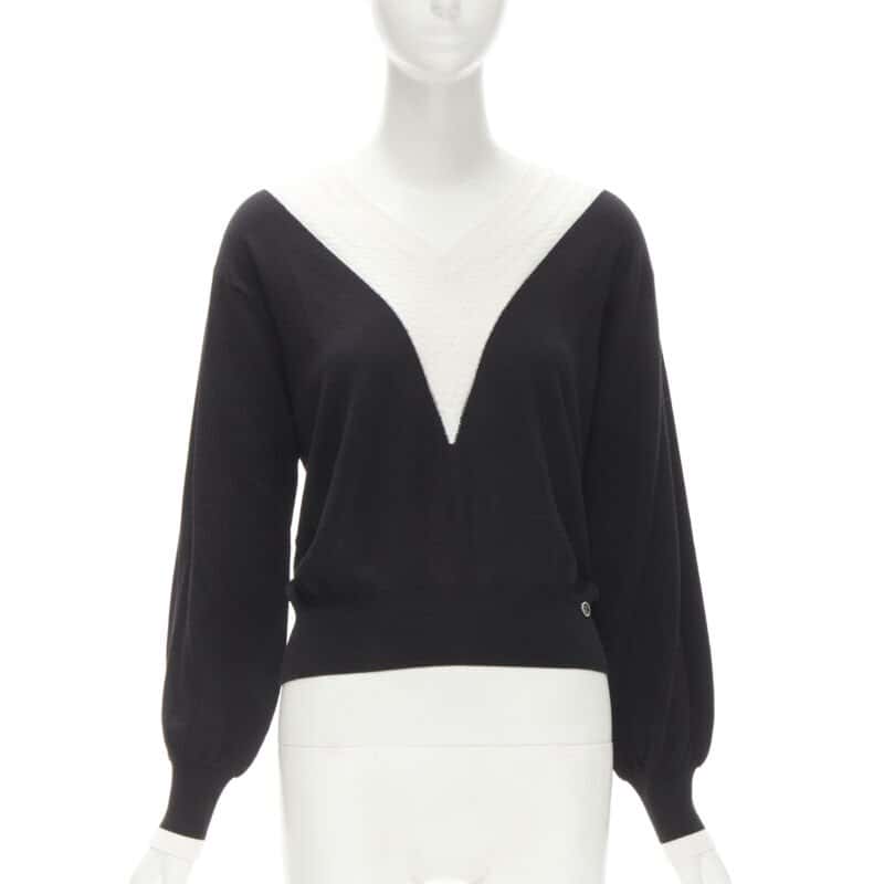 Chanel Varsity Collar Sweater Black Wool Never worn - Front View