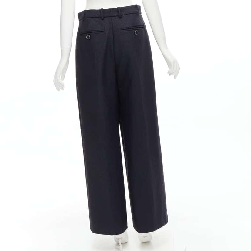 Chanel P62454V31878 Black Wool Never worn, with tag - Box View