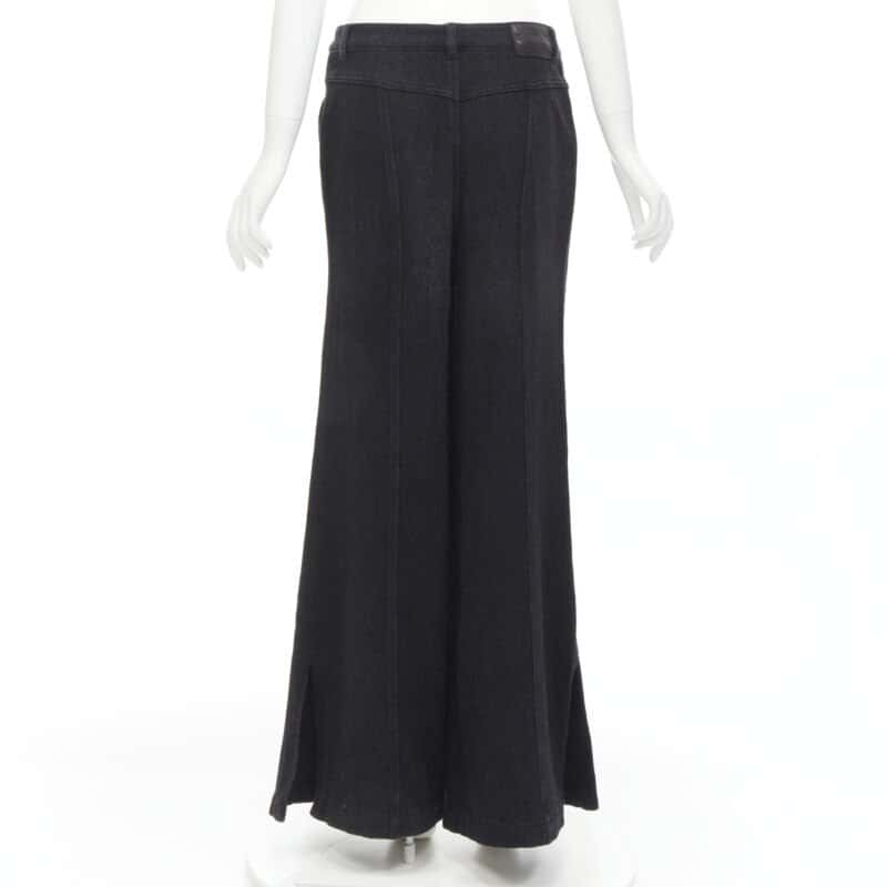Chanel P60761V46402 Black Cotton Good condition - Box View