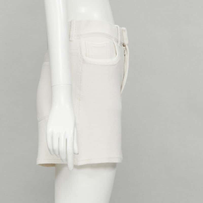 Barrie Cashmere Knit Shorts Beige Polyester Never worn, with tag - Model View