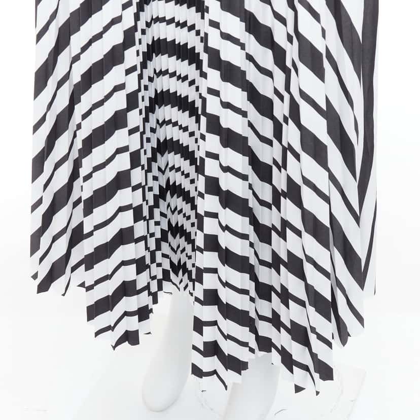 Sacai Ribbon Pleated Skirt Black Polyester Very good condition - Back View