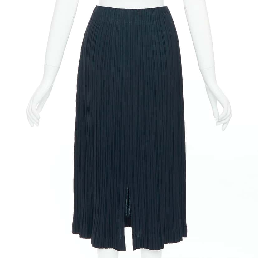Issey Miyake Pleated Wool Skirt Black Wool Very good condition - Box View