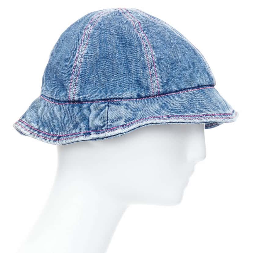 Chanel Blue Denim Bucket Hat Blue Very good condition - Model View