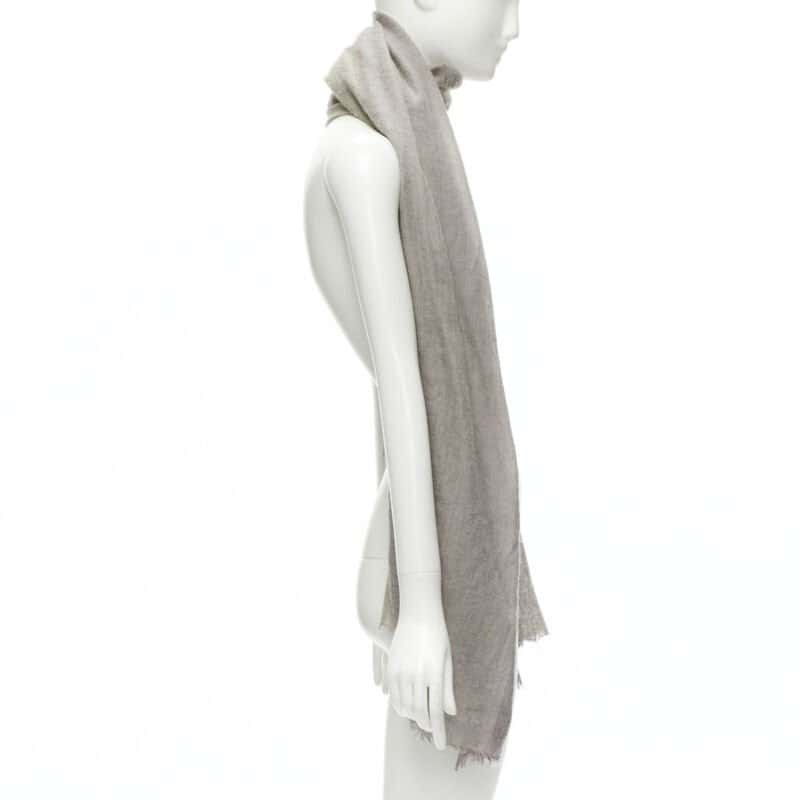 Hermès Colorblock Scarf Grey Cashmere Fair condition - Model View