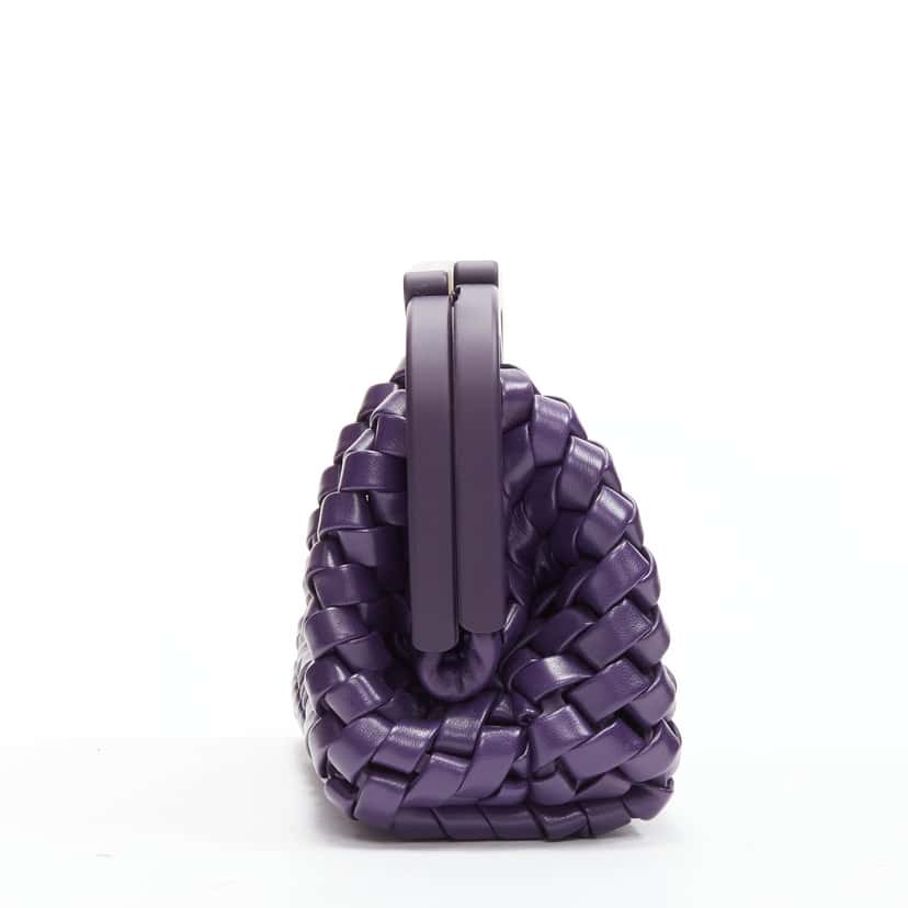 Bottega Veneta Point Purple Leather Very good condition - Model View