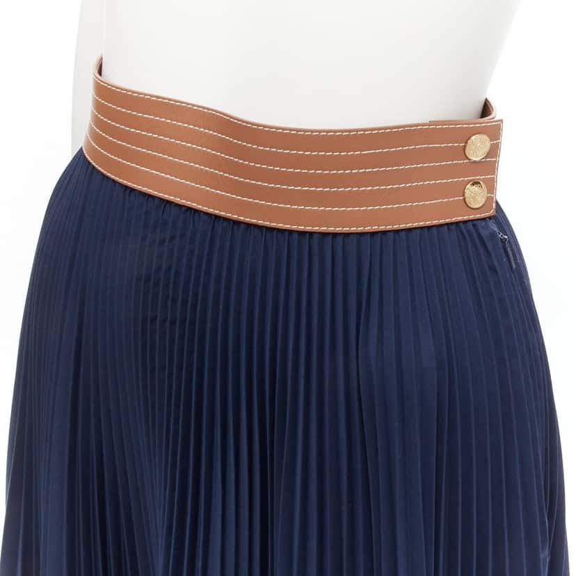 Loewe Leather Pleated Skirt Brown Leather Never worn - Back View