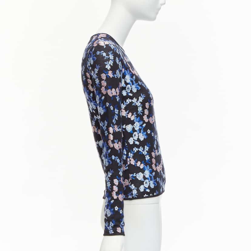 Giambattista Valli Floral Embroidery Top Black Cashmere Never worn - Model View