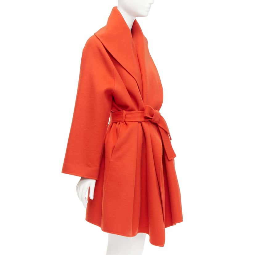 Bottega Veneta Red Cashmere Belted Coat Red Cashmere Never worn - Model View
