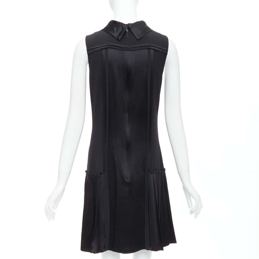 Oscar De La Renta Foldover Collar Dress Black Silk Very good condition - Box View
