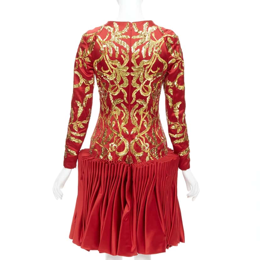 Alexander Mcqueen Sequin Pleat Dress Red Silk Very good condition - Box View