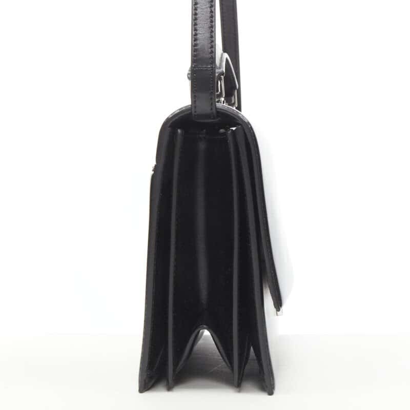 Saint Laurent Dionysus Bucket Bag Black Leather Very good condition - Model View