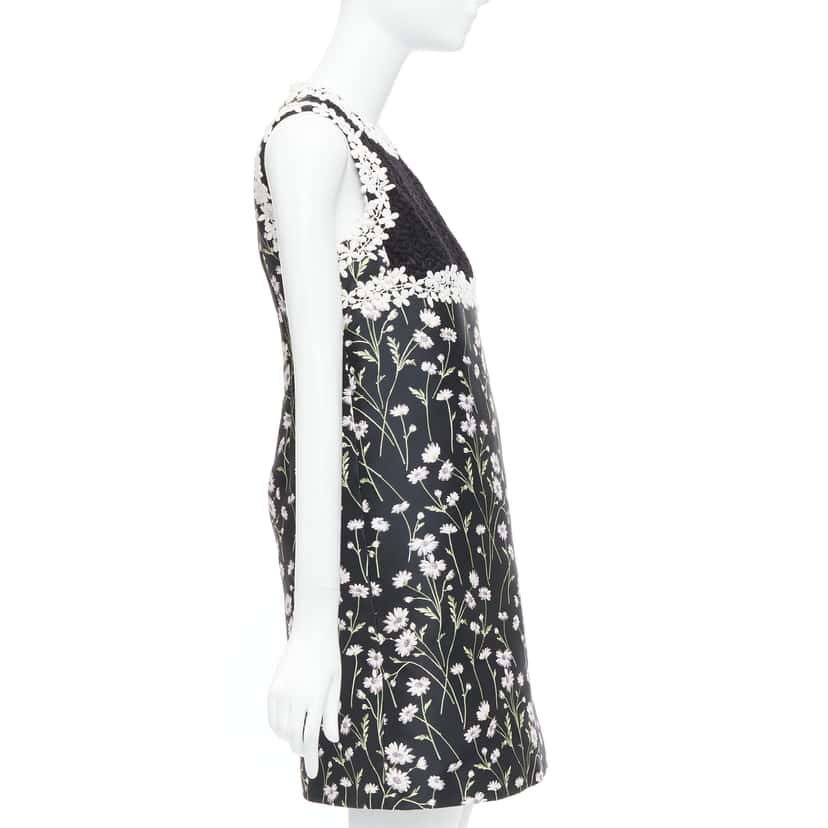Giambattista Valli Lace Bodice Dress Black Polyester Never worn - Model View