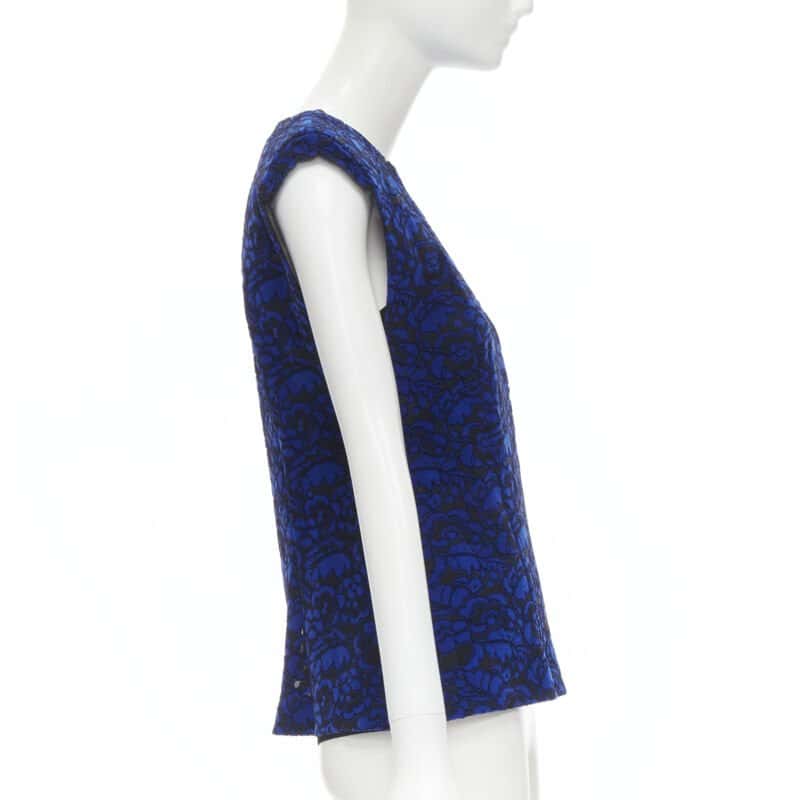 Louis Vuitton Velvet Lace Vest Blue Velvet Never worn, with tag - Model View