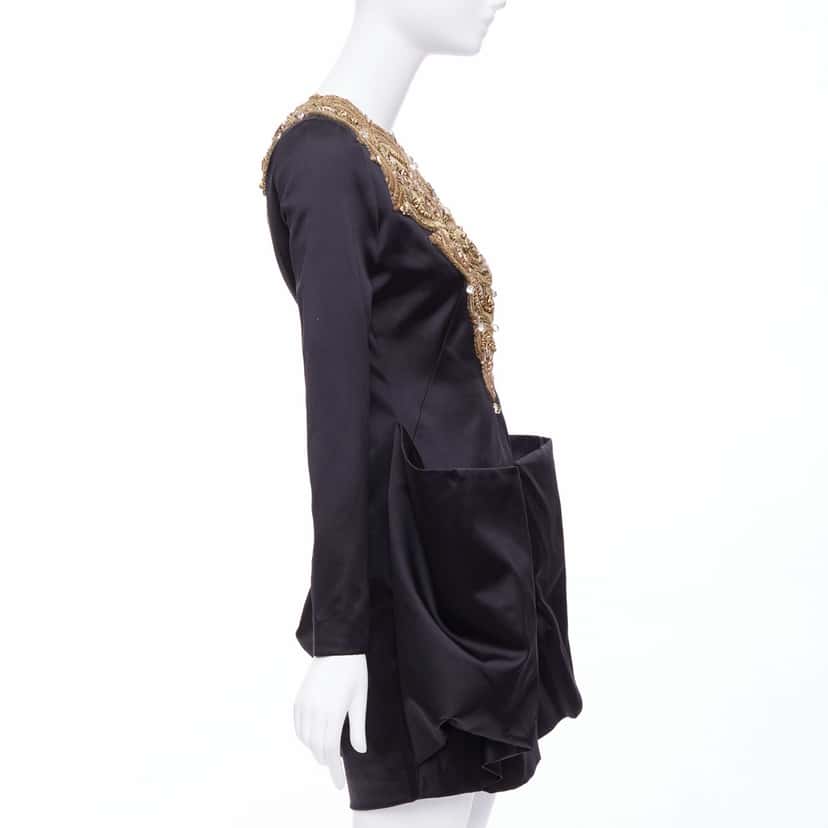 Alexander Mcqueen Bead Structural Dress Black Silk Very good condition - Model View
