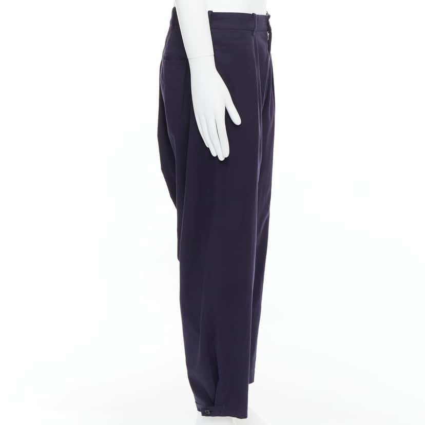 Yohji Yamamoto Cotton Pleated Pants Navy Cotton Good condition - Model View