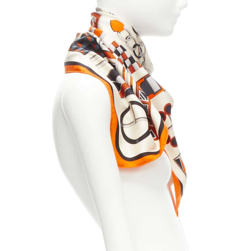 Hermès H Buckle Scarf Orange Silk Never worn - Model View