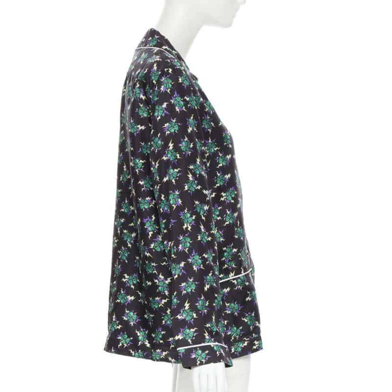 Prada Heart Print Shirt Black Silk Never worn, with tag - Model View