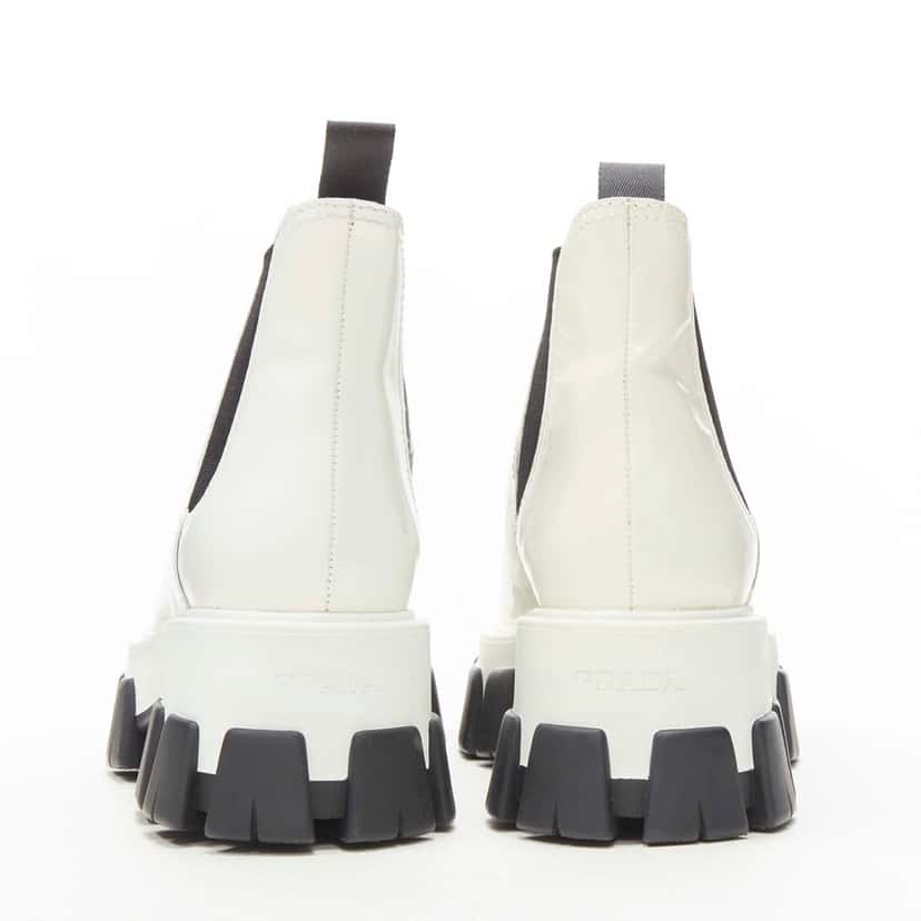 Prada Suede Fur Mules White Good condition - Box View