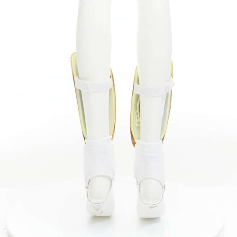 Gucci GG Shin Guards Gold Metal Fair condition - Box View