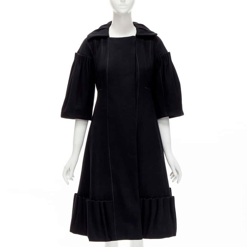 Louis Vuitton Black Victorian Coat Black Wool Very good condition - Front View