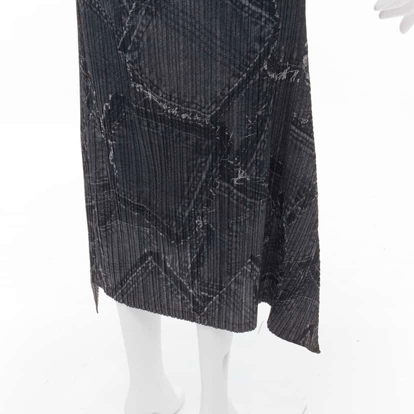 Issey Miyake Denim Pleated Skirt Blue Polyester Never worn - Back View