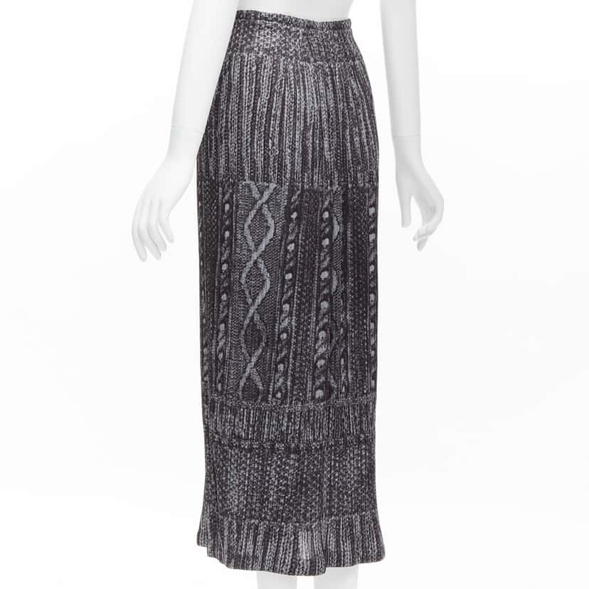 Issey Miyake Cable Knit Skirt Grey Polyester Never worn - Box View